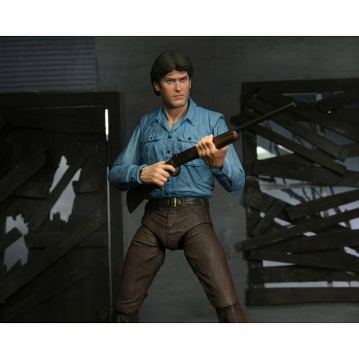 Action Figure Neca Ultimate Ash Modern