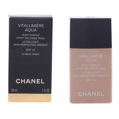 Liquid Make Up Base Vitalumière Aqua Chanel